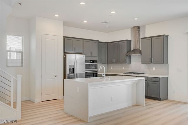 1534 Crowned Eagle Street, Las Vegas, NV 89138