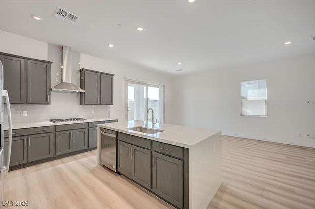 1534 Crowned Eagle Street, Las Vegas, NV 89138