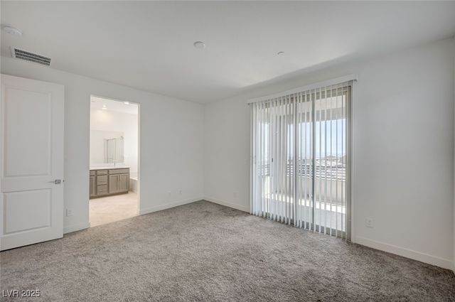 1534 Crowned Eagle Street, Las Vegas, NV 89138