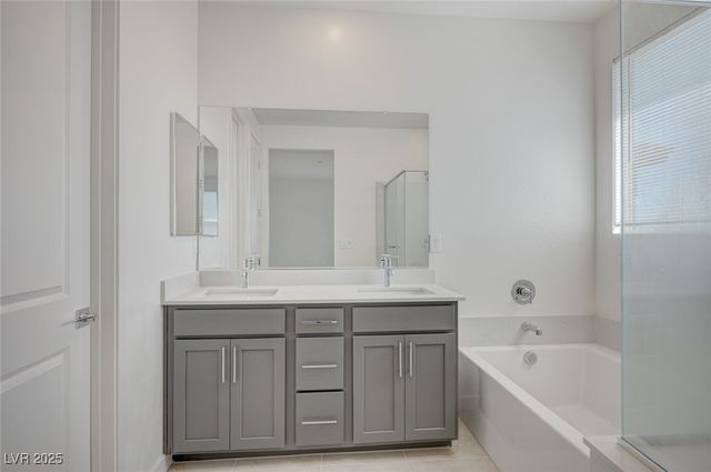 1534 Crowned Eagle Street, Las Vegas, NV 89138