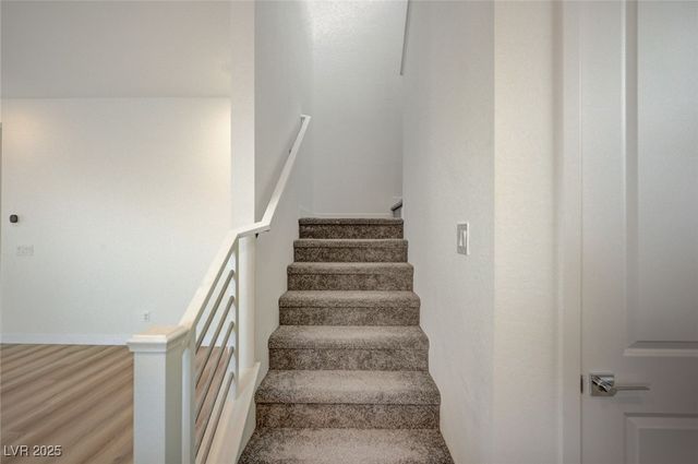 1534 Crowned Eagle Street, Las Vegas, NV 89138