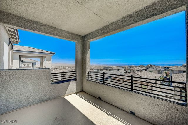 1534 Crowned Eagle Street, Las Vegas, NV 89138