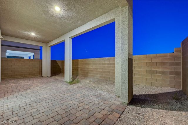 1534 Crowned Eagle Street, Las Vegas, NV 89138