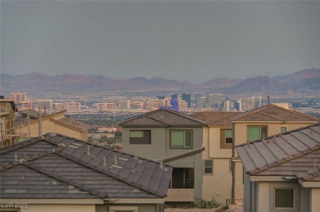 1534 Crowned Eagle Street, Las Vegas, NV 89138