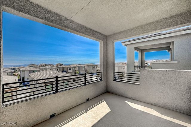 1534 Crowned Eagle Street, Las Vegas, NV 89138