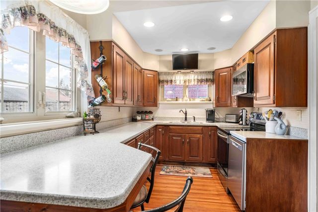 201 4th Street, Beaver, PA 15009