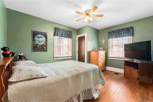 201 4th Street, Beaver, PA 15009