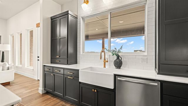 664 Paris Avenue, Piedmont, OK 73078