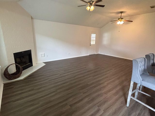 9217 Mohawk Drive, La Porte, TX 77571
