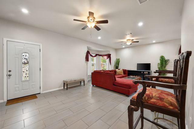 407 Hitt Street, Seagoville, TX 75159