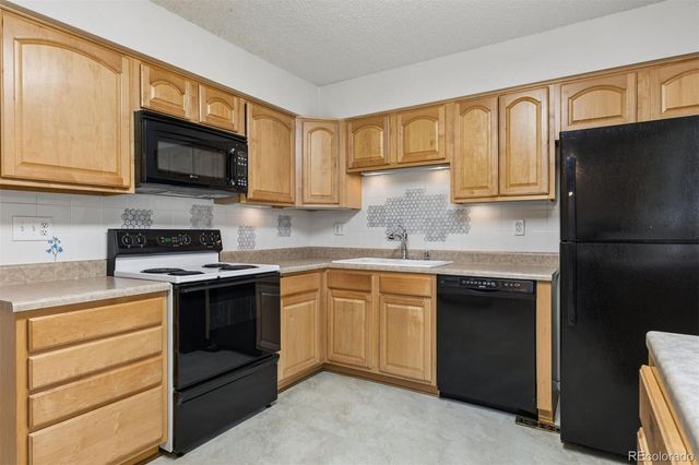 5134 S Emporia Way, Greenwood Village, CO 80111