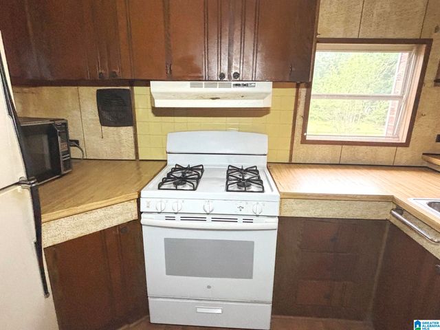 303 BON AIR ROAD, Childersburg, AL 35044