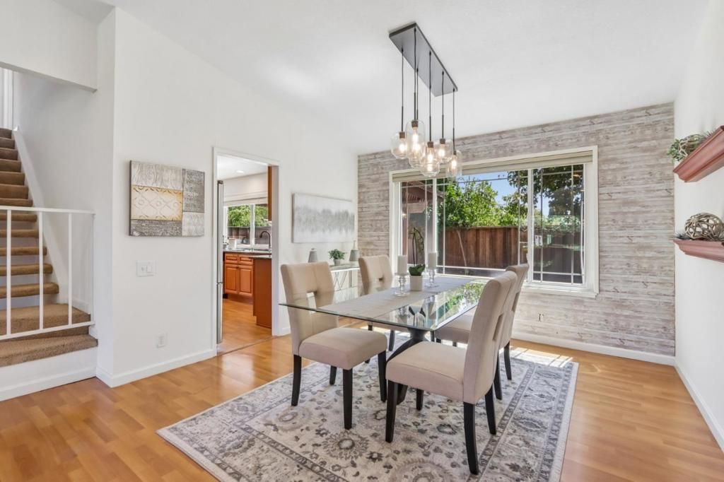 Image 11 of property listing at Address unavailable.