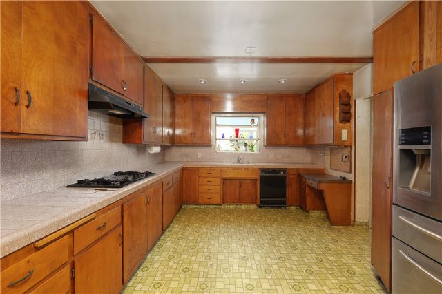 7205 Glencliff Drive, Downey, CA 90240