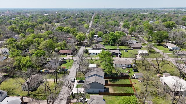 1000 Pecan Street, Bonham, TX 75418