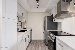 7557 N DREAMY DRAW Drive 219, Phoenix, AZ 85020