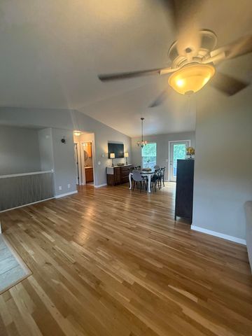 120 Sunny Lane, Branson West, MO 65737