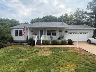 120 Sunny Lane, Branson West, MO 65737