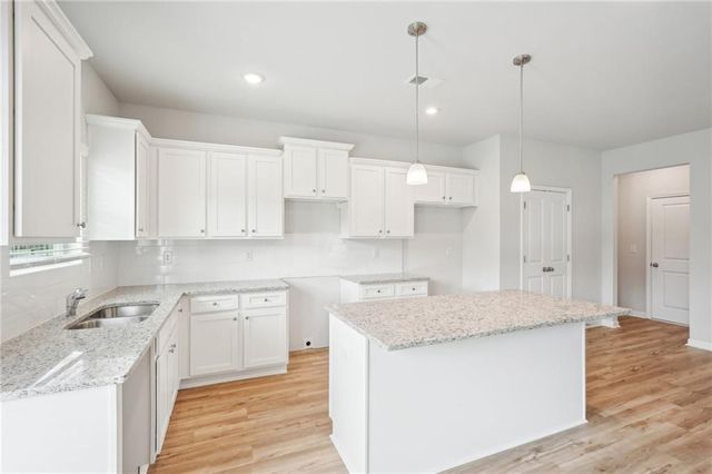 3016 Viewpark Circle, Conyers, GA 30013