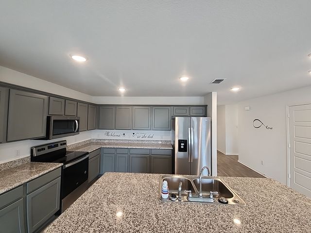 633 Quail Meadows Drive, Cleburne, TX 76031