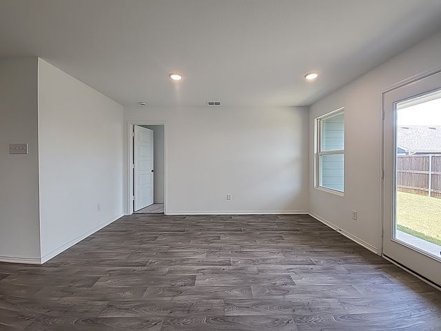 633 Quail Meadows Drive, Cleburne, TX 76031