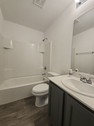 633 Quail Meadows Drive, Cleburne, TX 76031