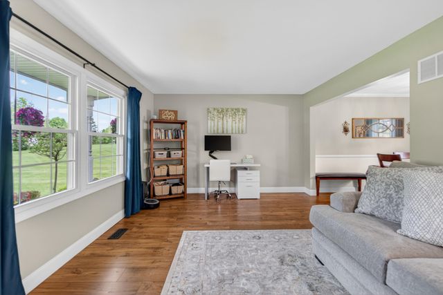 5275 Timbercrest Trail, Jackson, MI 49201
