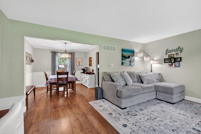 5275 Timbercrest Trail, Jackson, MI 49201