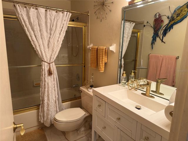 2111 VISTA DEL SOL CIRCLE 403, Lutz, FL 33558