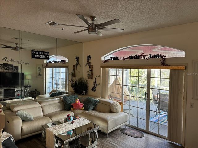 2111 VISTA DEL SOL CIRCLE 403, Lutz, FL 33558