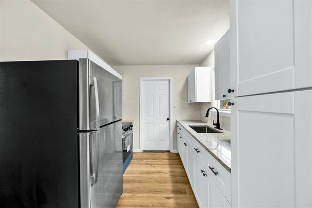 1205 SW Oklahoma Ave, Lawton, OK 73501