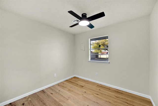 1205 SW Oklahoma Ave, Lawton, OK 73501