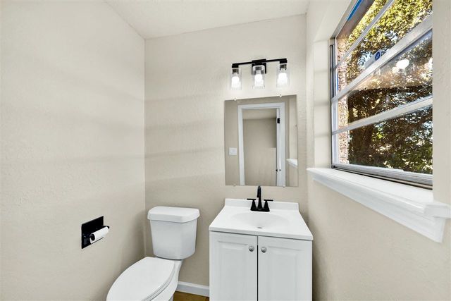 1205 SW Oklahoma Ave, Lawton, OK 73501