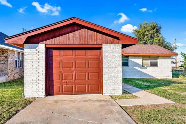 1205 SW Oklahoma Ave, Lawton, OK 73501