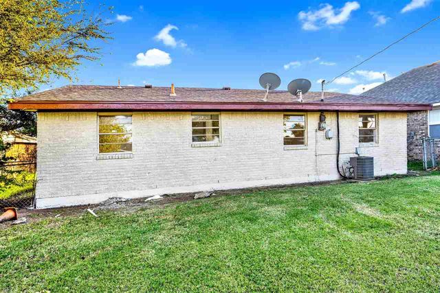 1205 SW Oklahoma Ave, Lawton, OK 73501