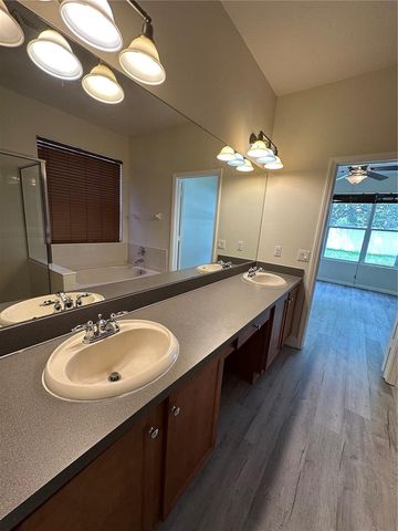 14227 WAKE ROBIN DRIVE, Brooksville, FL 34604