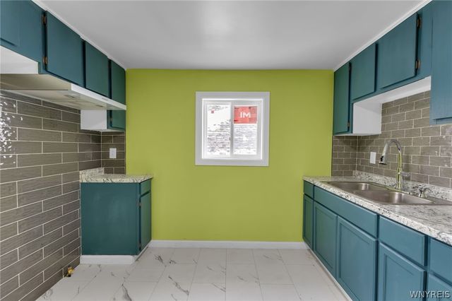 109 Poultney Avenue, Buffalo, NY 14215