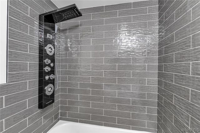 109 Poultney Avenue, Buffalo, NY 14215