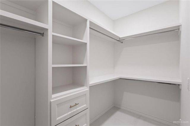 1408 W Dawes Avenue, Alton, TX 78573