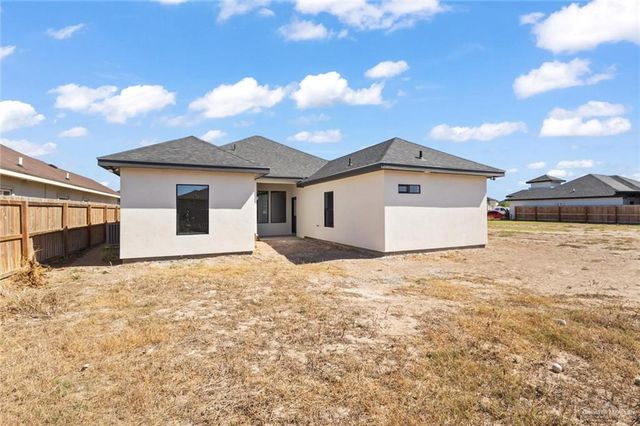1408 W Dawes Avenue, Alton, TX 78573