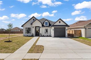 1408 W Dawes Avenue, Alton, TX 78573