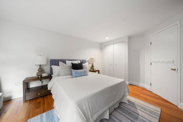 96 Gainsborough St 6W, Boston, MA 02115
