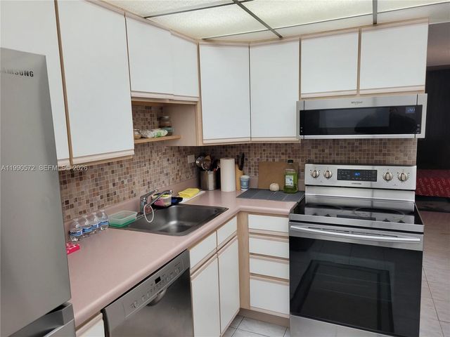 251 174th St 1208, Sunny Isles Beach, FL 33160