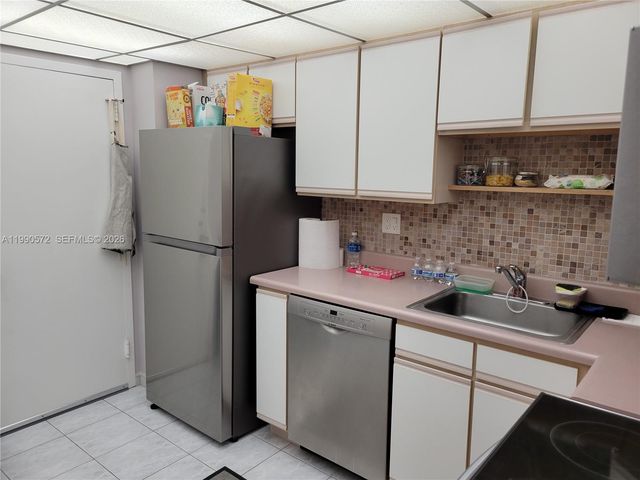 251 174th St 1208, Sunny Isles Beach, FL 33160