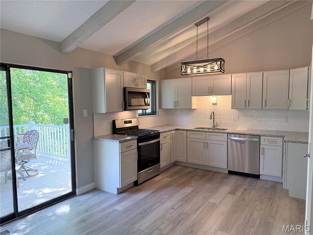 6026 Gettysburg Estates Drive, St Louis, MO 63129
