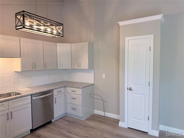 6026 Gettysburg Estates Drive, St Louis, MO 63129