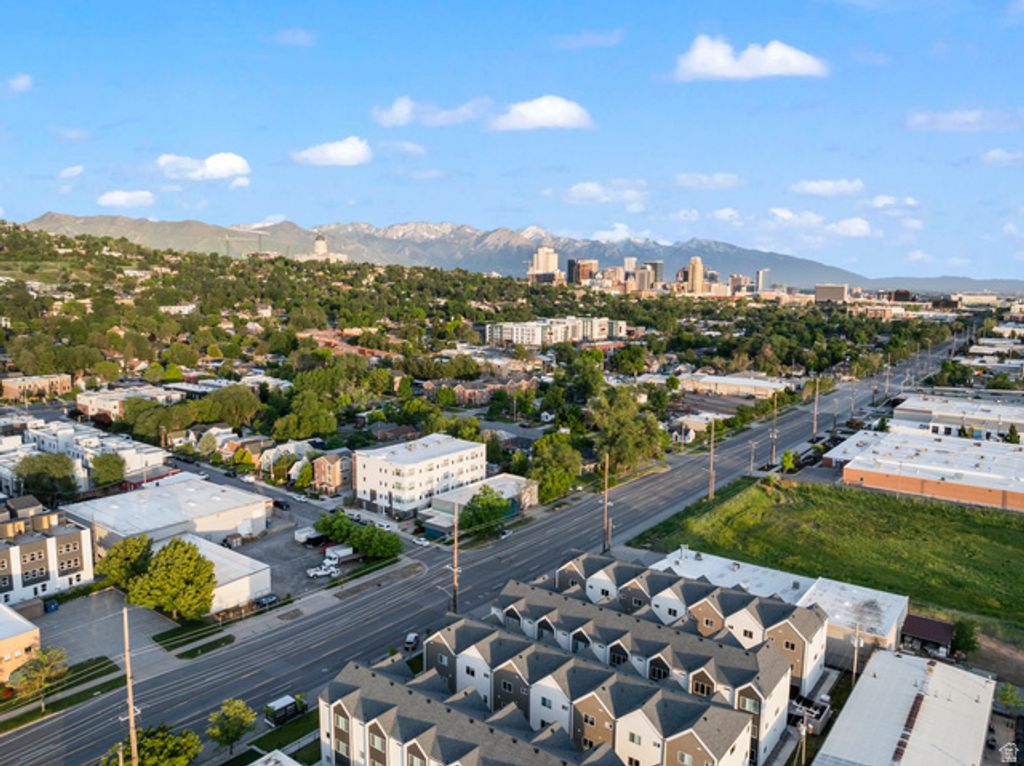 Image 15 of property listing at 765 N 400 W #301, Salt Lake City, UT 84103