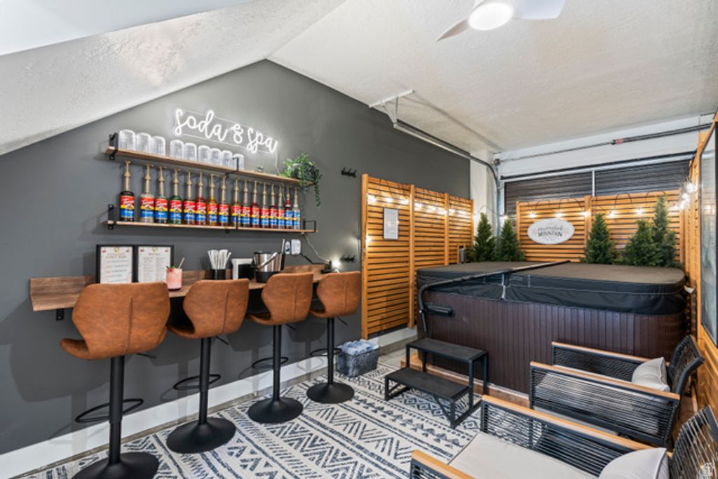 Image 3 of property listing at 765 N 400 W #301, Salt Lake City, UT 84103