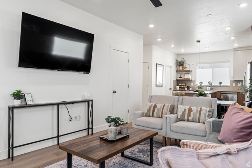 Image 7 of property listing at 765 N 400 W #301, Salt Lake City, UT 84103