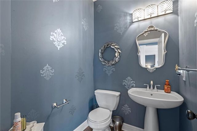 820 SW 35TH Street, Lee's Summit, MO 64082